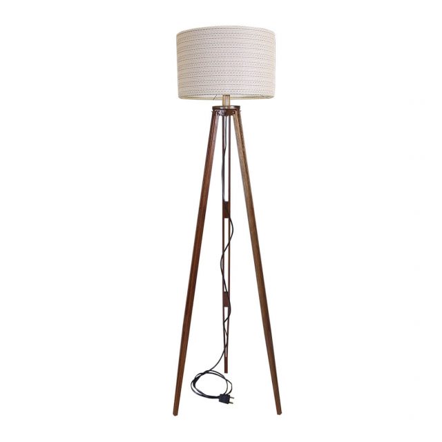 Luminária de chão tripé Aprimore Móveis e Decoração